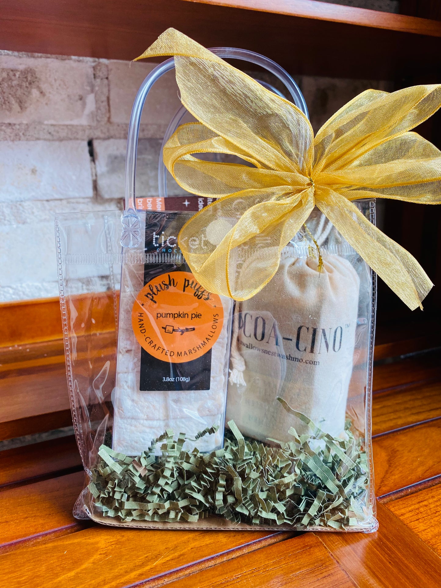 Swallows Nest Cocoa Cino Gift Bag