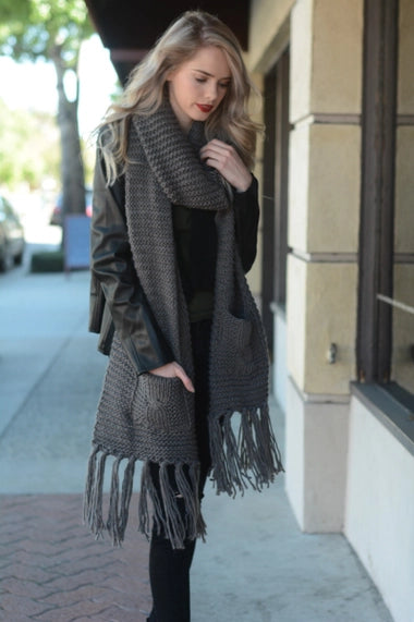 Oversized Two Pocket Tassel Scarf