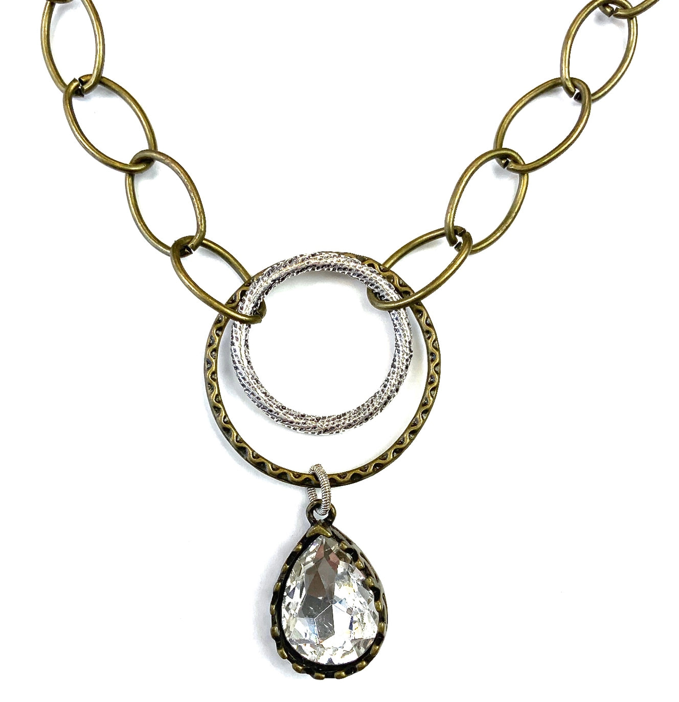 Short Thick Chain W/Rings & Bling Tear Drop