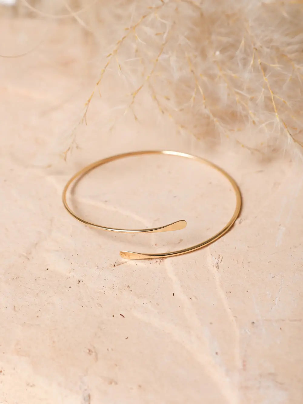 Minimal Arm Gold Bangle